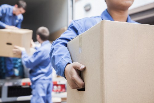 Removal Company Merton helping with a home move