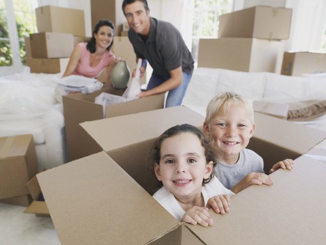 Safe and efficient removal van in Merton transport